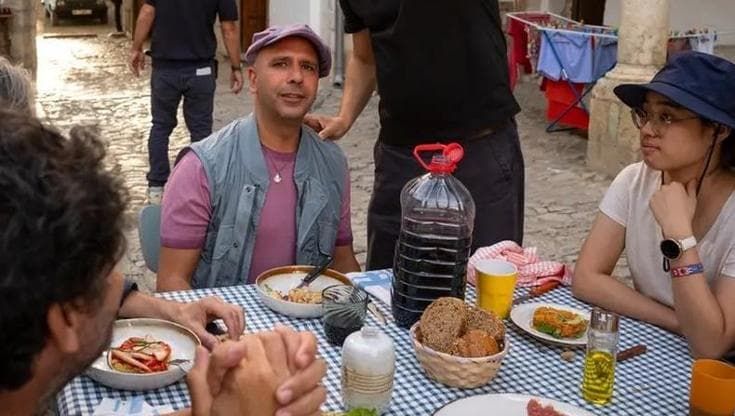Effetto Checco Zalone sui ristoranti: gli italiani riscoprono l’accoppiata cena-cinema