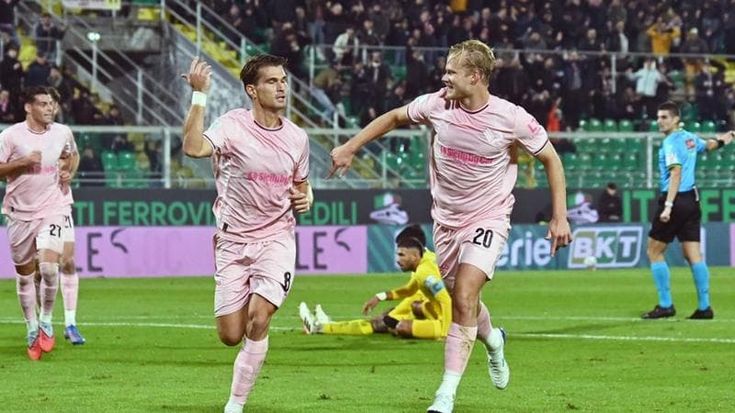 Cinque gol e tanto gioco, i rosa battono la Carrarese e tornano a sorridere