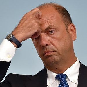 Cricca delle nomine, nuova intercettazione: "Il padre di Alfano mi ha mandato 80 curriculum per le Poste"