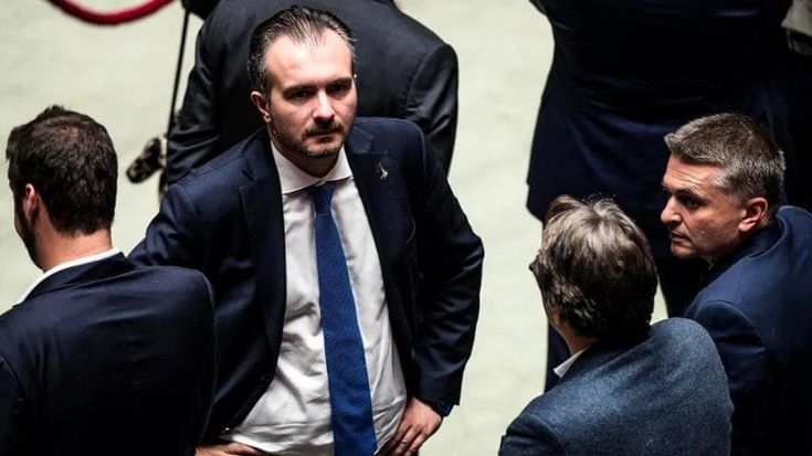 Mes, scontro a destra. La spuntano i falchi, Meloni rinvia a gennaio
