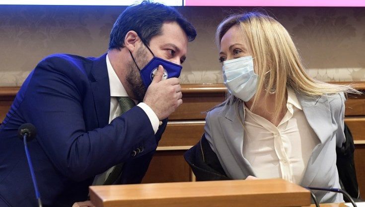 Meloni offre la Regione a Salvini "e in cambio Varchi a Palermo". Prove di intesa, centristi in allarme