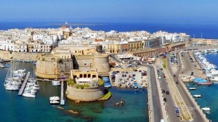 Da Bari a Gallipoli per svaligiare le camere dell'hotel di lusso: in tre a processo. La refurtiva nella zaino di una ragazzina