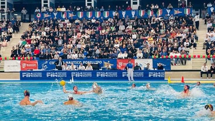Pallanuoto, show alla Scandone: successo del Posillipo davanti a 1500 spettatori