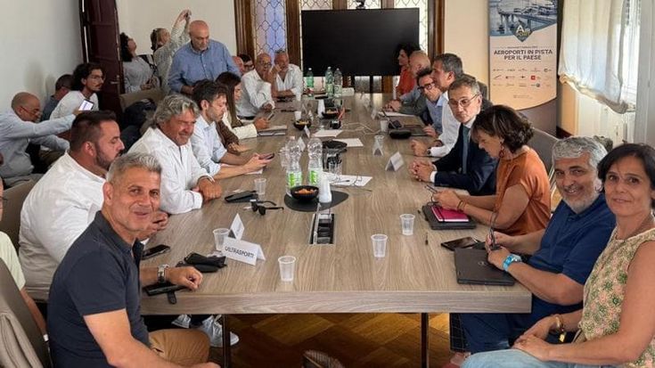 Aeroporti, rinnovo del contratto per 10000 lavoratori. Fit-Cisl non firma: lite su mesi di copertura