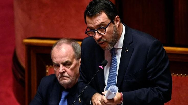 Salvini in crisi incassa l’Autonomia. Sì alle intese con le regioni del Nord