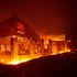 Tornano gli incendi in California, Malibu accerchiata dalle fiamme