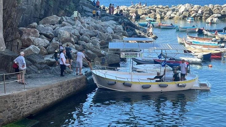 Cinque Terre, la prima Ztl marina: aperta solo alle barche elettriche