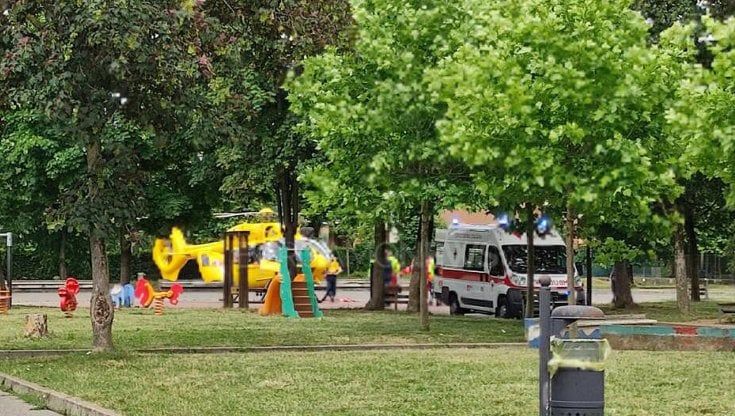 Ustionati nella scuola materna di Osio Sopra, indagato il papà che ha causato la fiammata. Stabile la bambina più grave