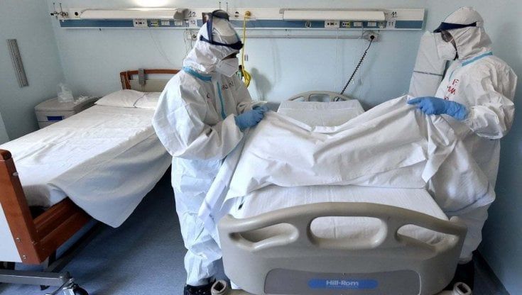 Covid, al Barbieri aggiunti 26 posti letto. Meschi: "Massima prudenza per le feste"