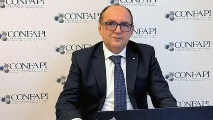 “Per essere competitive le imprese vanno aiutate a produrre energia rinnovabile per l’autoconsumo”