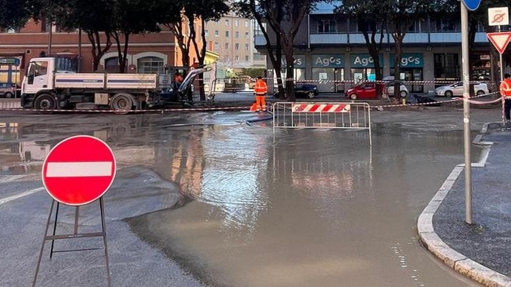 Bologna, in un anno più di mille rotture idriche. Il Comune sollecita Hera: "Più impegno”