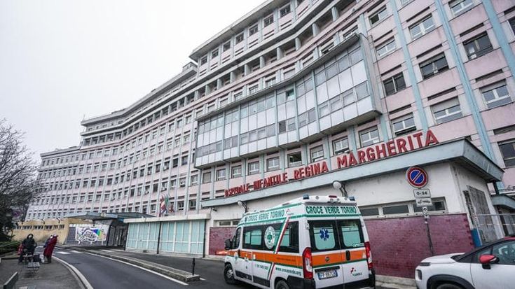A un anno e mezzo cade dall’altalena, bimba di Forno Canavese portata in codice rosso in ospedale