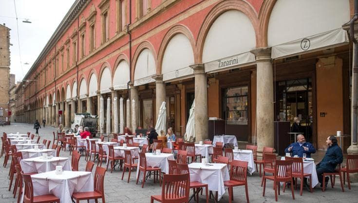 Zanarini, l’affitto del caffè va a bando. A mille euro al giorno. I gestori: “Cifre troppo alte”