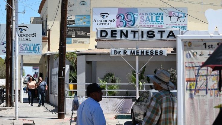 Molar Cities: dal Messico alla Croazia, le città del "turismo dentale" sempre più prese d'assalto