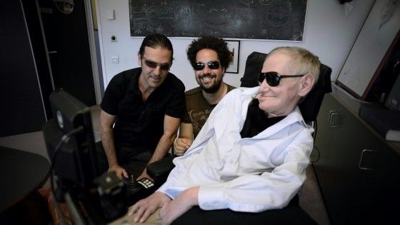 Caschi neurali, occhi bionici e arti tattili: le nuove tecnologie che cambiano vita ai disabili