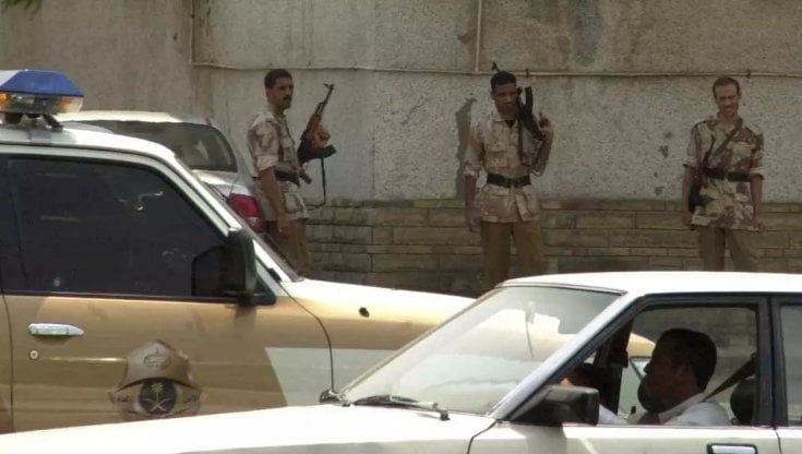 Arabia Saudita, bomba al cimitero di Gedda: diversi feriti. Il console francese probabile obiettivo