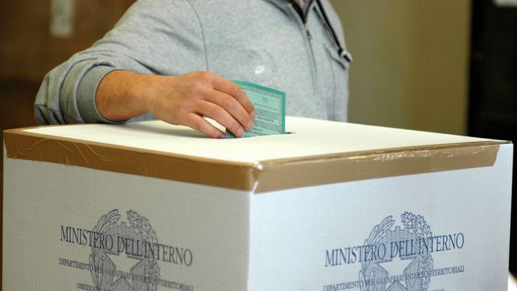Il balletto sull'election day e la campagna elettorale di agosto