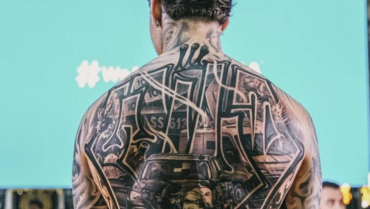 “Ho tatuato sulla schiena l’assalto al portavalori, ma credo nella legalità: è stata una leggerezza”