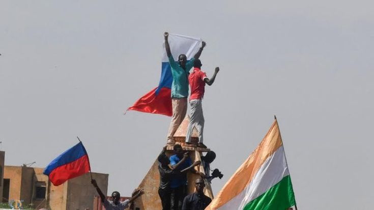 Aiuti militari e cartoni animati, così Prigozhin nutre il sentimento anti-francese in Africa