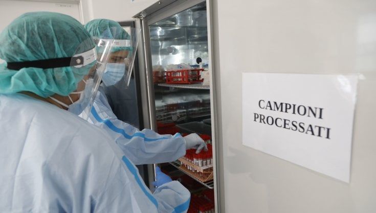 Covid, prosegue il calo della curva epidemica.  A Parma 344 nuovi casi