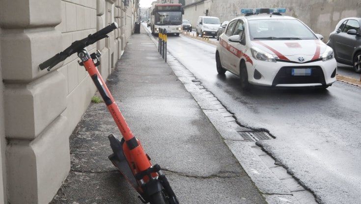Silvia: “Travolta da uno sconosciuto in monopattino e nemmeno un risarcimento”