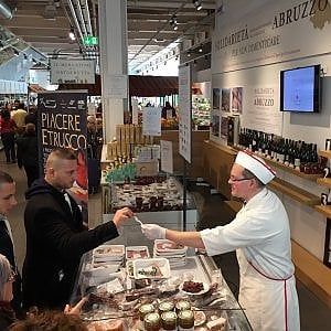 Eataly avvia la consegna a domicilio anche a Roma