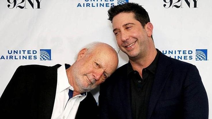 James Burrows è morto: addio allo Spielberg delle serie tv, da Friends a Will&Grace