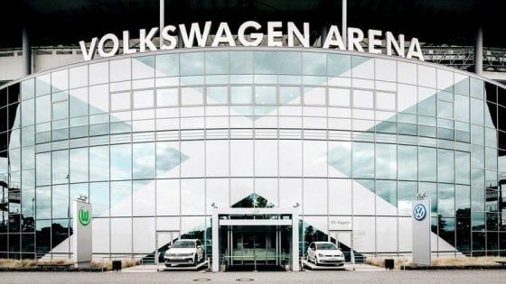 Coronavirus, il Wolfsburg si allena: scoppia la polemica in Germania