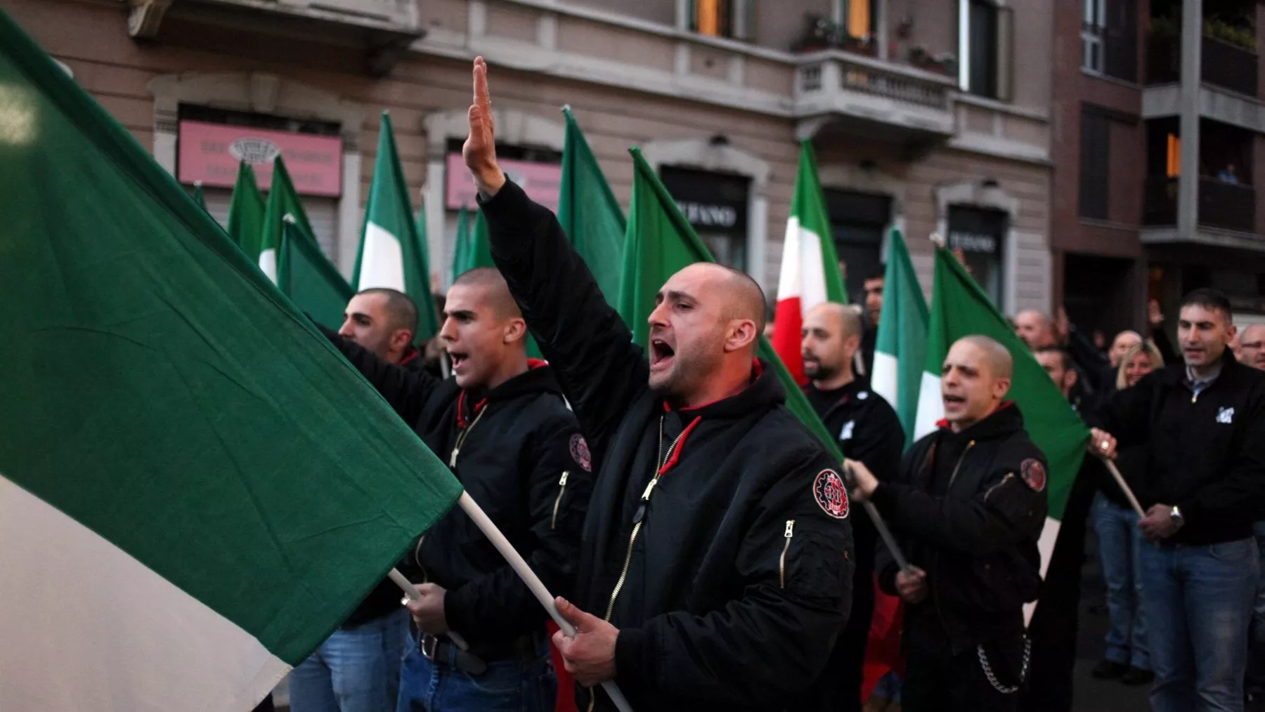 La Geografia Nera Di Milano Casapound E Forza Nuova Alleati Dei Sovranisti Rep