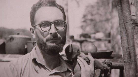 Perché è sbagliato disprezzare selfie e Instagram? Ce lo spiegano Claude Lévi-Strauss e la tribù dei Caduvei