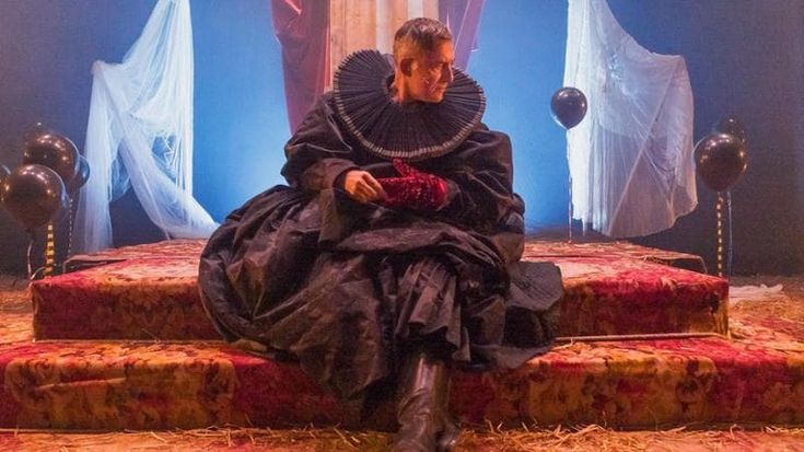 Filippo Timi: “Il mio Amleto tra tragedia e cabaret, così umano da somigliarci”