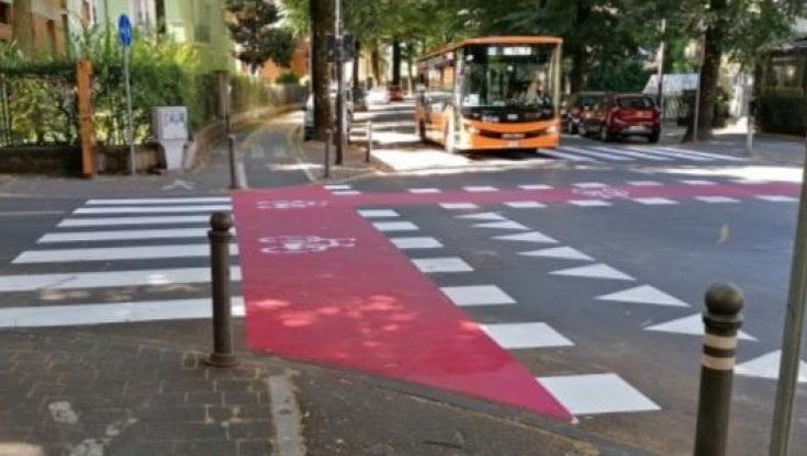 Parma, il Comune mette in sicurezza le strisce ciclopedonali: focus in Cittadella