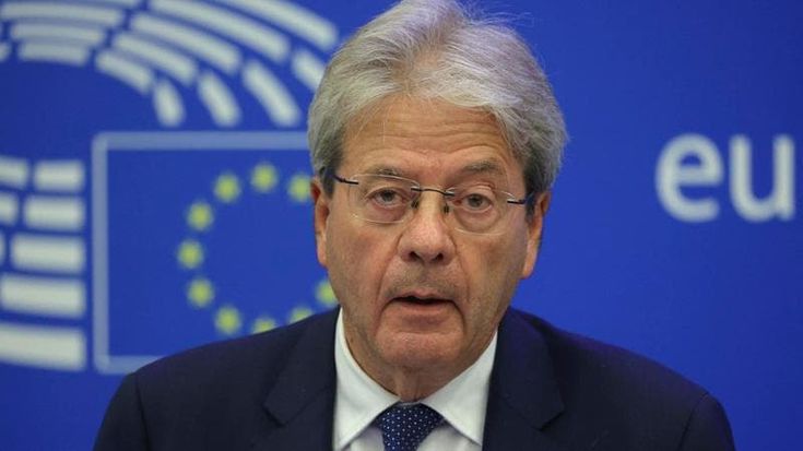 Gentiloni e il ringhio dei 5stelle. Sembrava una farsa, era fascismo