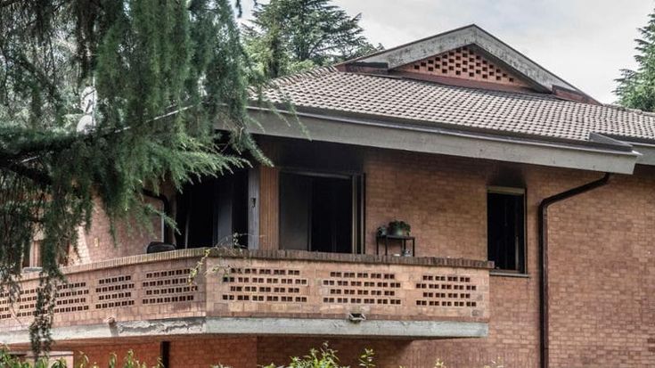 “I miei mi trattano come un pazzo, ma mi spiace aver distrutto foto e ricordi di famiglia”