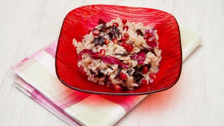 Risotto alla melagrana: l'autunno elegante