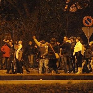 Torino, sette a processo per il raid contro i rom: "Fu odio razziale"