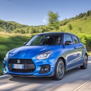 Effetto Swift, ecco l'ibrida sportiva