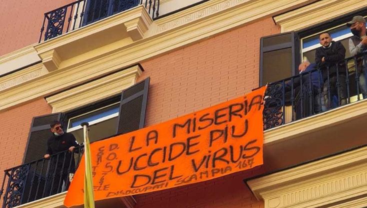 Napoli, disoccupati di Scampia occupano il consiglio comunale: fissato incontro con il sindaco