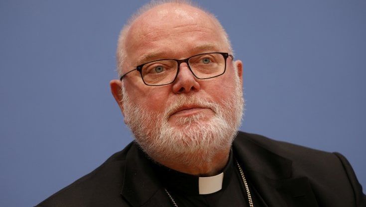Abusi sessuali, il cardinale Marx scrive al Papa: "Mi dimetto, la Chiesa è arrivata a un punto morto"