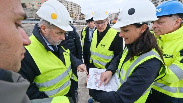 Genova, il risiko delle nomine passa dal porto e spunta l'ipotesi del presidente Signorini alla guida di Iren