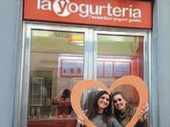 Yogurteria e Fry Chickens. Così Langella fa l’americano