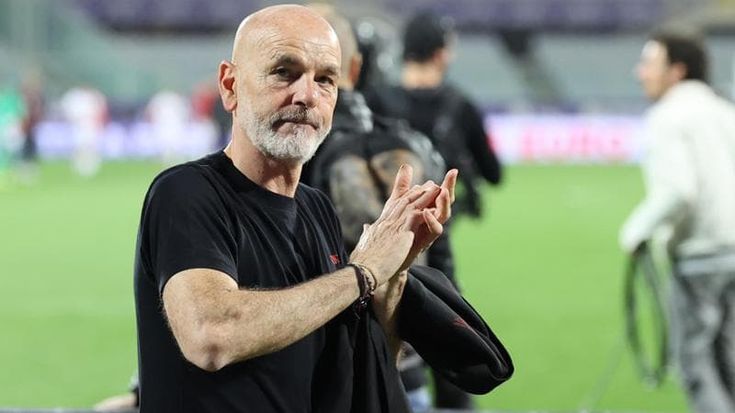 Pioli: “Il Milan non si lascia, mai avuto dubbi”. Scaroni: “Il mister resta. è fantastico”