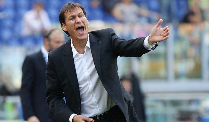 Iniziato il tour de force, ed &egrave; subito turnover