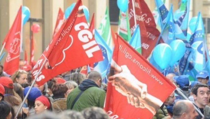 Sciopero 16 dicembre di Cgil e Uil. Aerei, treni, trasporto locale: cosa si ferma. I sindacati: "Adesione alta"