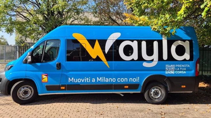 Corse serali sul bus condiviso: nasce la start up che offre un’alternativa ai taxi per muoversi di notte