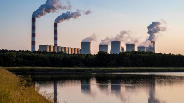 Energia, nel 2022 cresce il consumo primario mondiale: fonti fossili all’80%