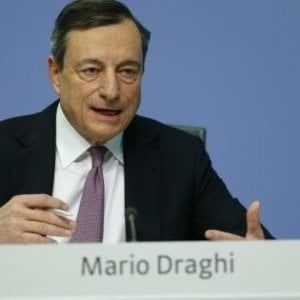 Coronavirus, Draghi: "Agire subito senza preoccuparsi dell'aumento del debito pubblico"