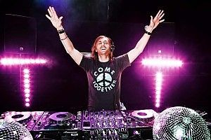 Guetta il superdj dal vivo a Viareggio"La mia dance figlia della crisi"