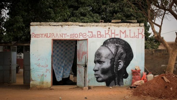 Senegal, la street art ricorda il coraggio delle donne africane