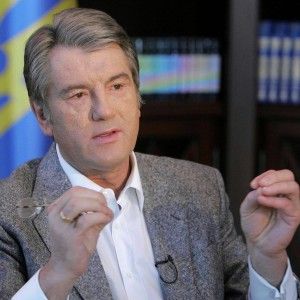 Yushenko: "Il popolo vuole<br /> l'Europa, il presidente <br />non pu&ograve; ignorarlo"